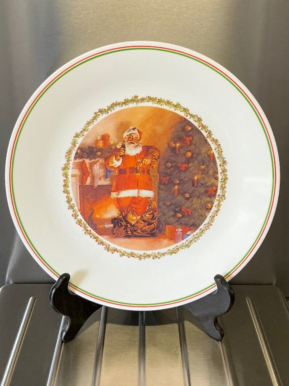 VTG 1993 Corelle Christmas Santa Plate Limited Edition Happy Holidays Coca Cola